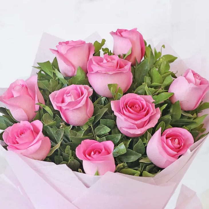 15 Elegant Pink Roses Bouquet 15 Elegant Pink Roses Bouquet