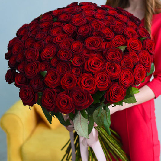 100 Red Roses Bouquet