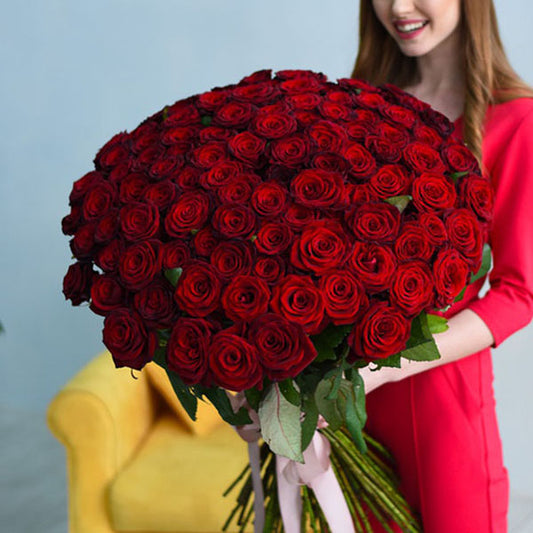 100 Red Roses Bouquet