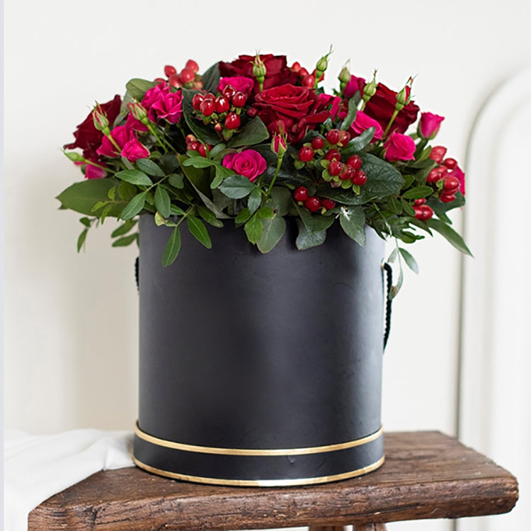 Red Rose and Pink Spray Rose Box Red Rose and Pink Spray Rose Box