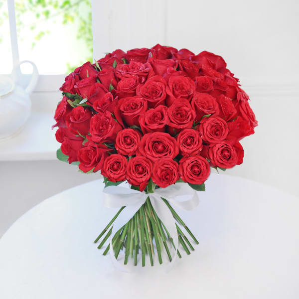 30 Red Roses Bouquet – NoonGifts.Com