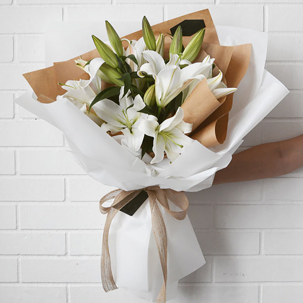 6 White Lilies Bouquet